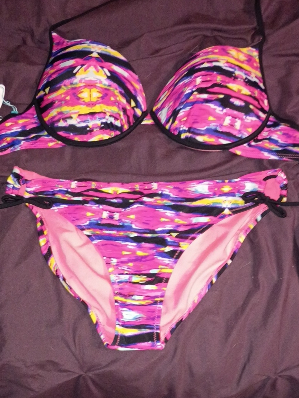Women's Pink Multicolor Underwire Bikini Set
